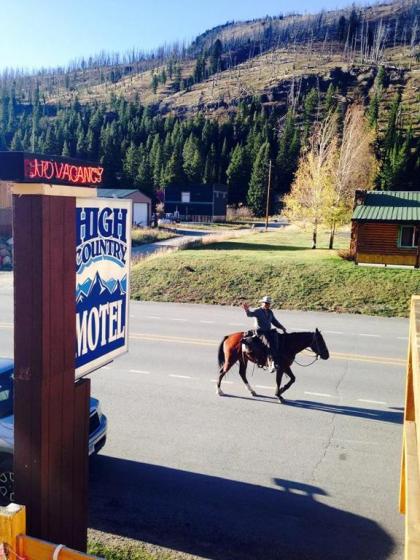 High Country Motel and Cabins - image 13