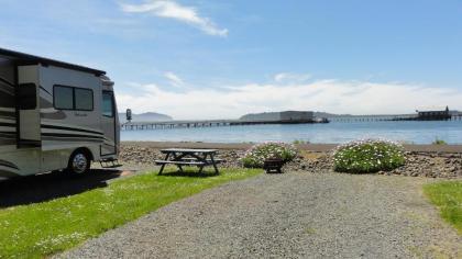 Harborview Inn & RV Park - image 3