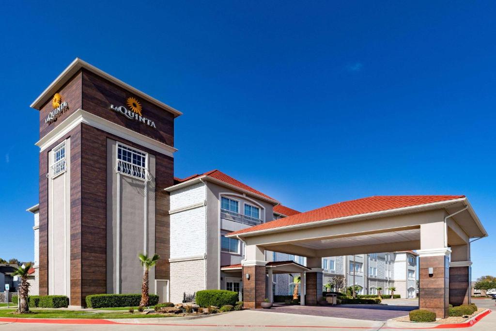 La Quinta by Wyndham Garland Harbor Point - main image