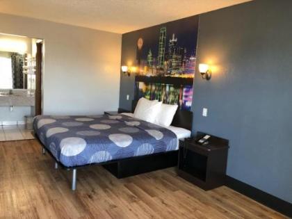 Americas Best Value Inn Garland - image 9