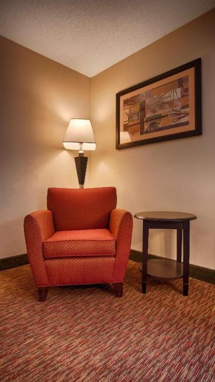 Best Western Plus Edison Inn - image 3