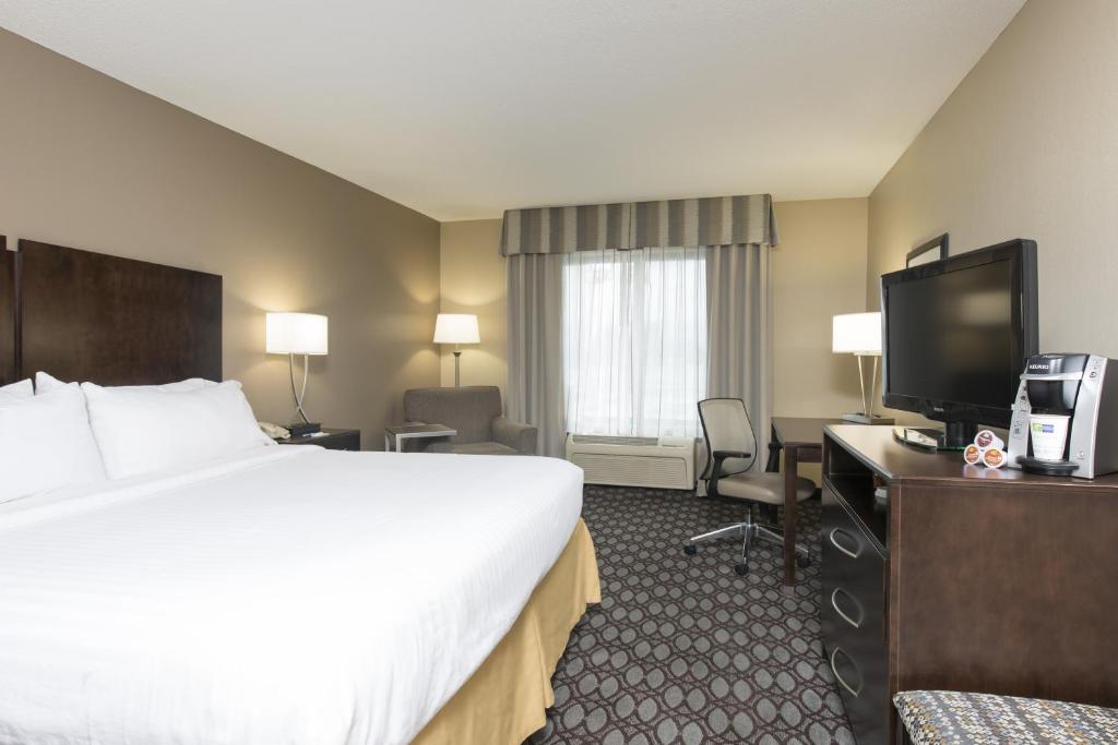 Holiday Inn Express Gas City an IHG Hotel - image 4