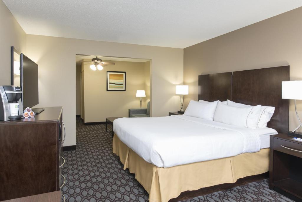 Holiday Inn Express Gas City an IHG Hotel - image 6