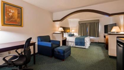 Best Western Plus Gas City - image 12