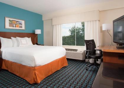 Fairfield Inn Charlotte Gastonia - image 9