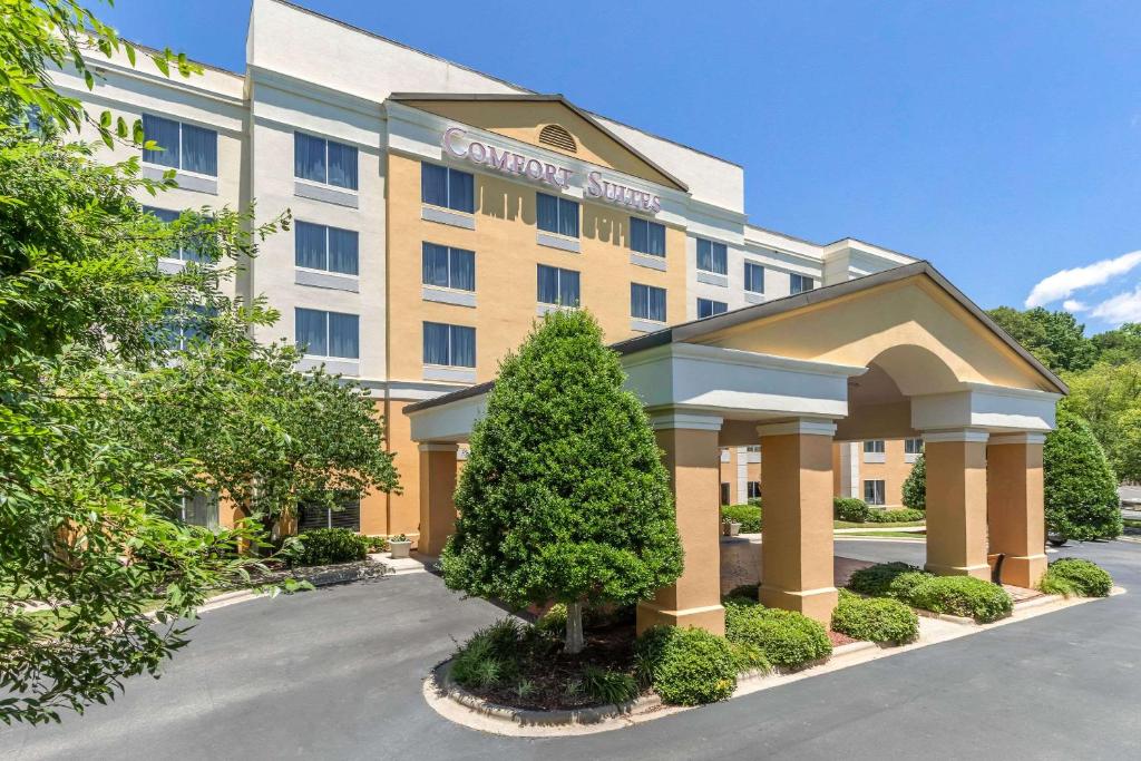 Comfort Suites Gastonia - Charlotte - main image