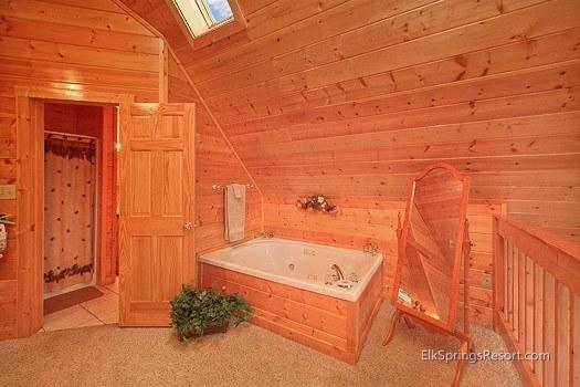 Knotty Pine Delight Holiday home - image 5