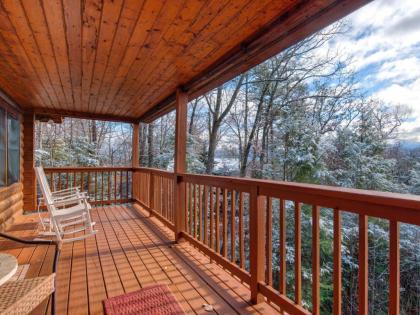 Dew South 2 Bedrooms Sleeps 8 Views Arcade Hot tub Pet Friendly Gatlinburg