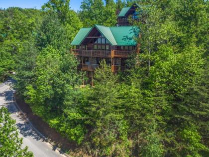 Eagles Point Lodge 4 Bedrooms Sleeps 16 View Pool Access Game Room Gatlinburg