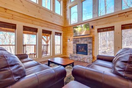 Back to Nature 2 Bedroom Fireplace Hot tub WiFi Pet Friendly Sleeps 6