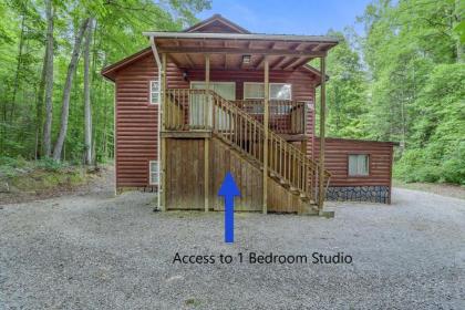 Cuddles 1 Bedroom Studio Walk to Downtown and Hiking Trails! - image 5