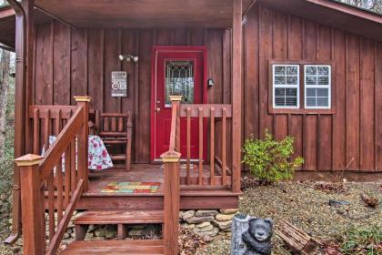 Private Gatlinburg Cabin Pet Friendly with Hot Tub! - image 2