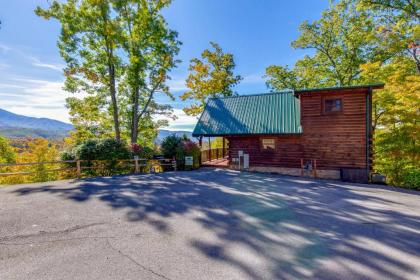 Breathtaking View Cabin with Covered Deck and Hot Tub - image 3