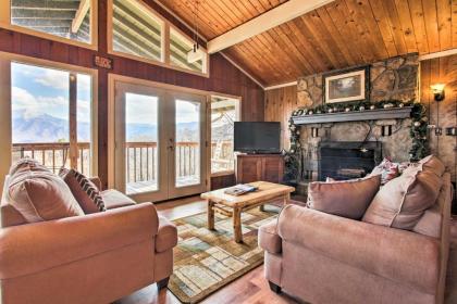 mountain Views Await about Gatlinburg Cabin with Hot tub Tennessee