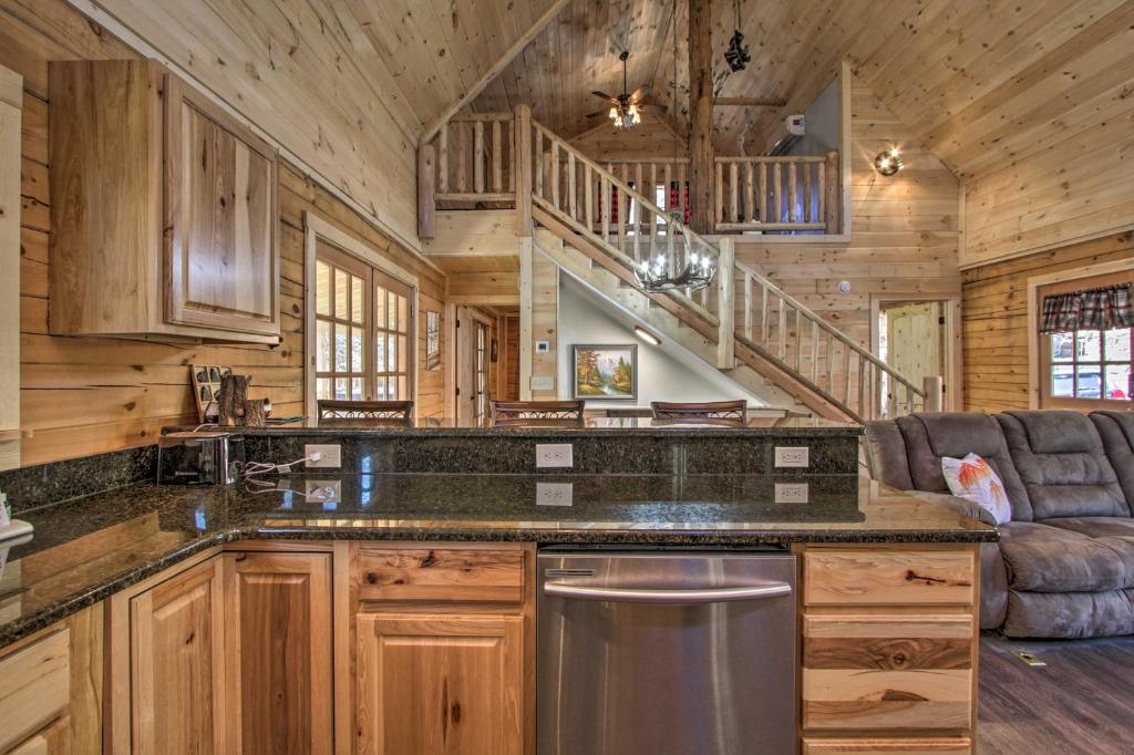 Rustic Gatlinburg Getaway with Hot Tub and Kids Loft! - image 3