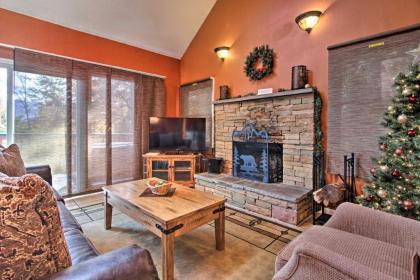 Gatlinburg Chalet with Hot Tub Sauna and Mountain View - image 3