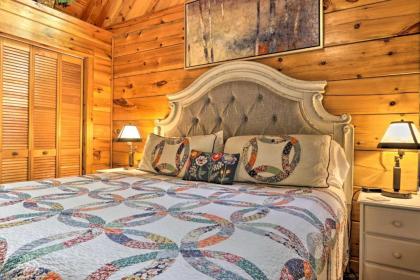 Romantic Gatlinburg Studio Cabin with Hot Tub and Deck - image 16