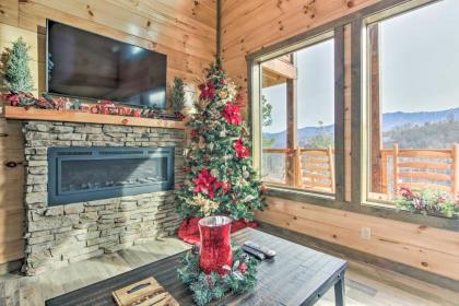 Smoky Mtn Hideaway with Hot Tub Deck and Gorgeous View - image 5