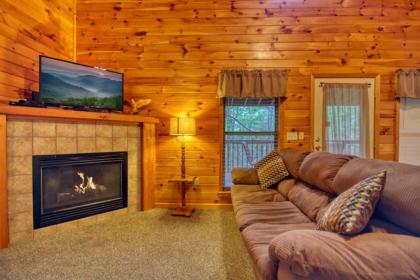 Mountain Hideaway #338 by Aunt Bug's Cabin Rentals - image 17