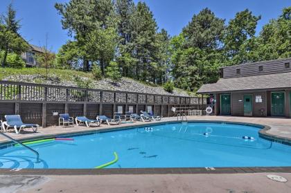 Condo with Pool and Grill Access 4 Mi to Gatlinburg - image 3