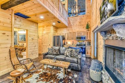 Alpine Creekside Chalet - image 4