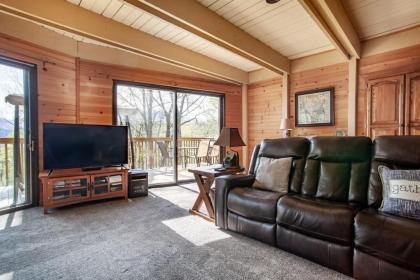 Bear View Chalet with hot tub and near Ober - image 9