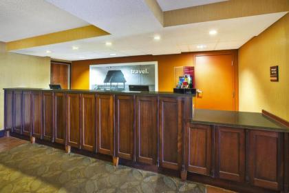 Hampton Inn Gaylord - image 14