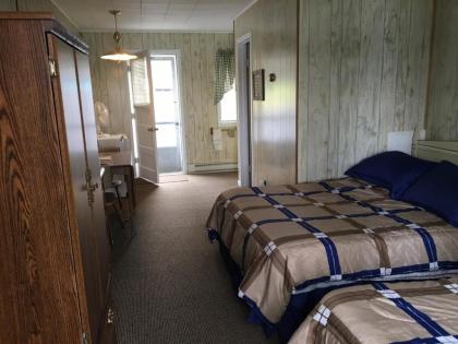 Dixon Lake Resort Motel - image 10