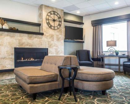 Quality Inn Geneseo - image 1