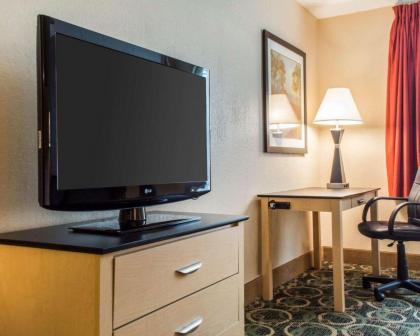 Quality Inn Geneseo - image 11