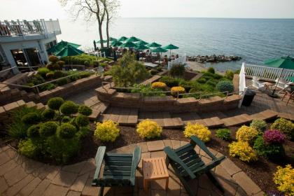 The Lakehouse Inn Geneva - image 1