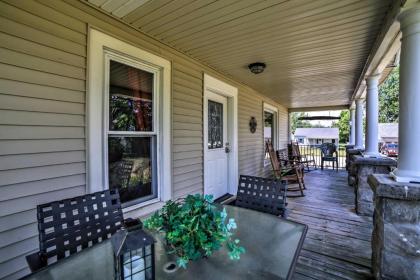 Explore Lake Erie and Strip From Quaint Apartment! - image 14