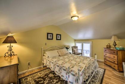 Explore Lake Erie and Strip From Quaint Apartment! - image 15