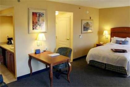 Hampton Inn Geneva - image 4