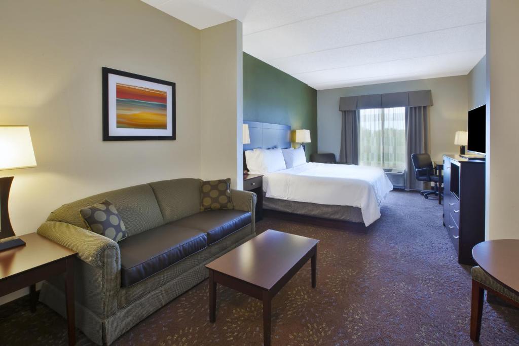 Holiday Inn Express & Suites Geneva Finger Lakes an IHG Hotel - image 3