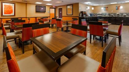 Best Western Plus Georgetown Corporate Center Hotel - image 14