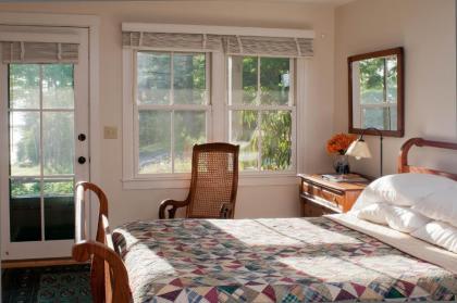 Coveside Bed & Breakfast - image 14