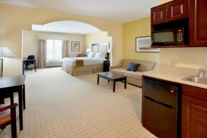 Holiday Inn Express Georgetown an IHG Hotel - image 9