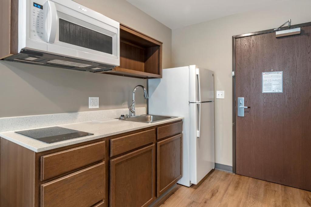 WoodSpring Suites Austin Georgetown - image 6