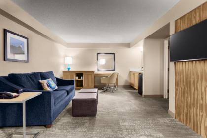 Hampton Inn Georgetown-Marina - image 12