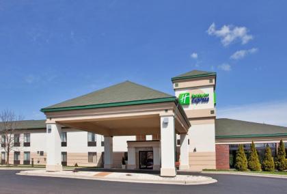 Holiday Inn Express Hotel Germantown - Northwest Milwaukee an IHG Hotel - image 1