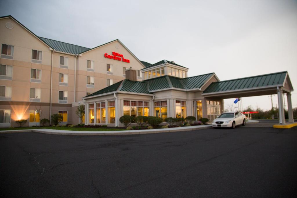 Hilton Garden Inn Gettysburg - image 2