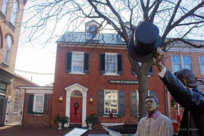 The Inn at Lincoln Square - image 15