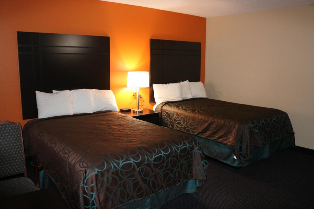 Americas Best Value Inn Giddings - main image