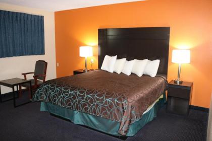 Americas Best Value Inn Giddings - image 10