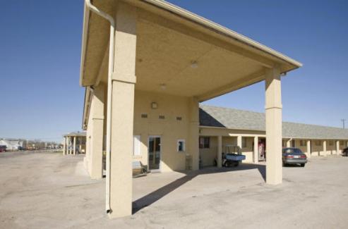 Americas Best Value Inn Giddings - image 3