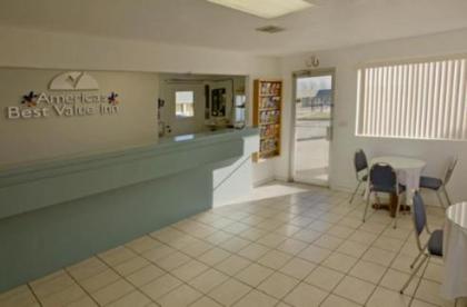 Americas Best Value Inn Giddings - image 5