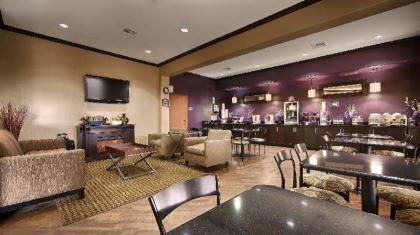 Best Western Giddings Inn & Suites - image 3