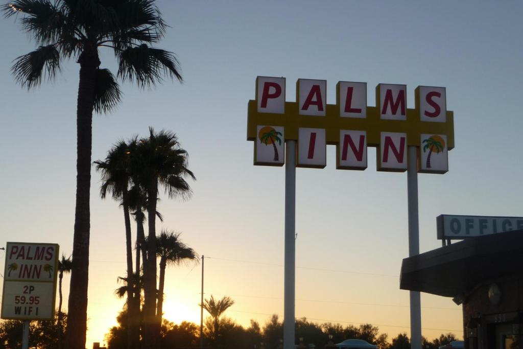 Palms Inn - image 3