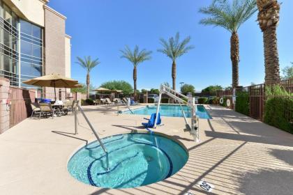 Hampton Inn & Suites Phoenix/Gilbert - image 13